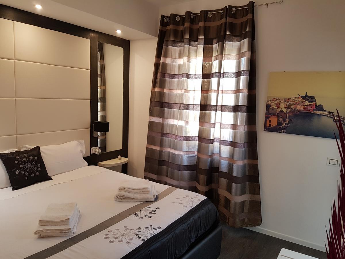 Voyage Privè Deluxe Bed and Breakfast La Spezia Buitenkant foto